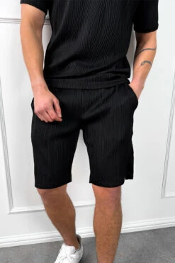 Wave Shorts - Black(Msh14 2530 Bk)