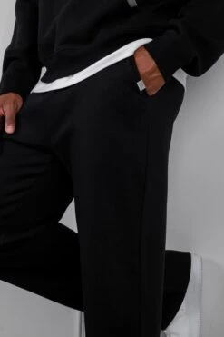 Relaxed Fit Jogger - Black(Relaxed Fit Jogger Black) -Jk Attire DSC00513 24a09c4e 26d6 413a 9160 9ae510616eb1
