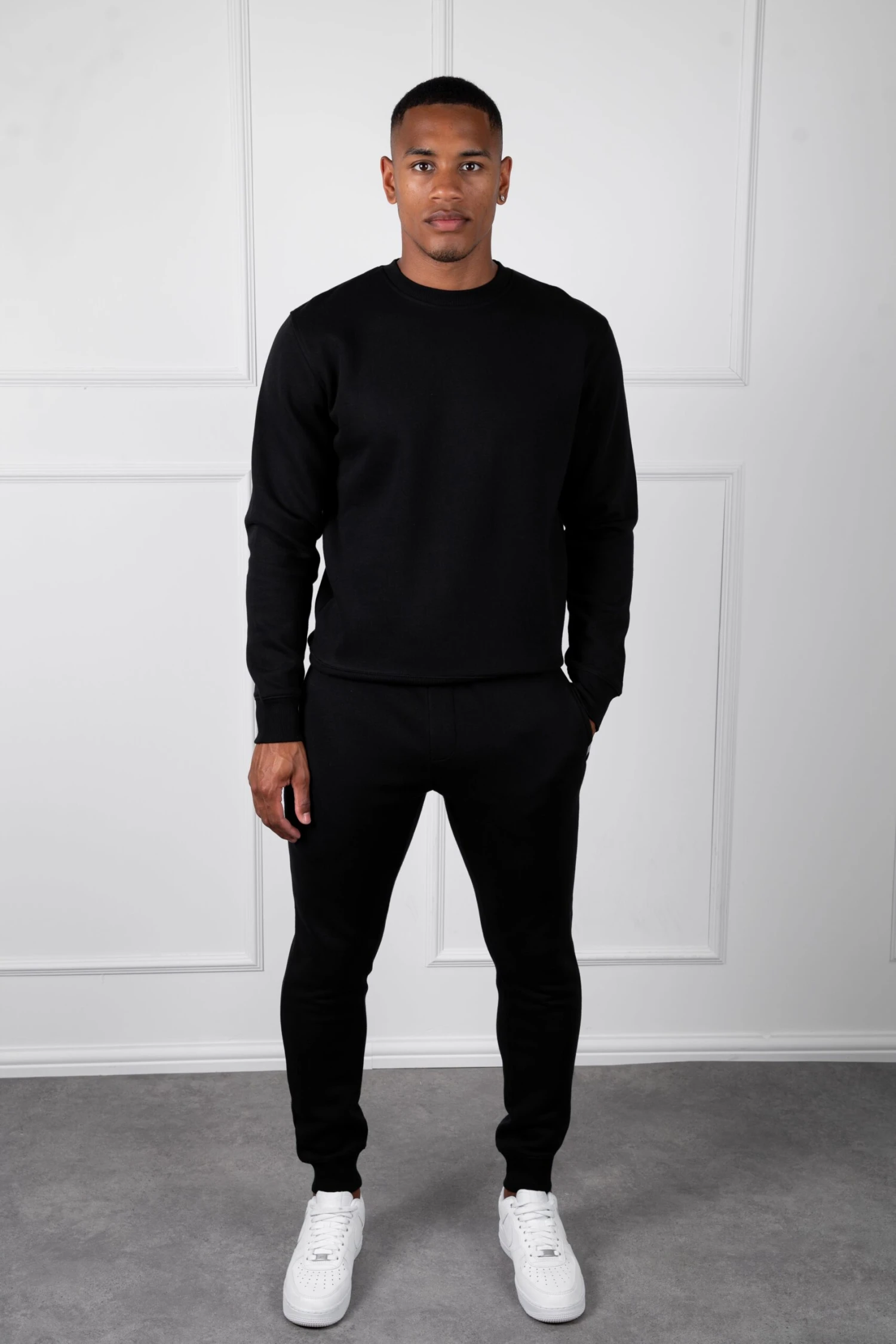 Slim Fit Crew Neck Sweatshirt - Black(Slim Fit Crew Neck Sweatshirt Black) 3 Slim Fit Crew Neck Sweatshirt - Black(Slim Fit Crew Neck Sweatshirt Black) - Image 3