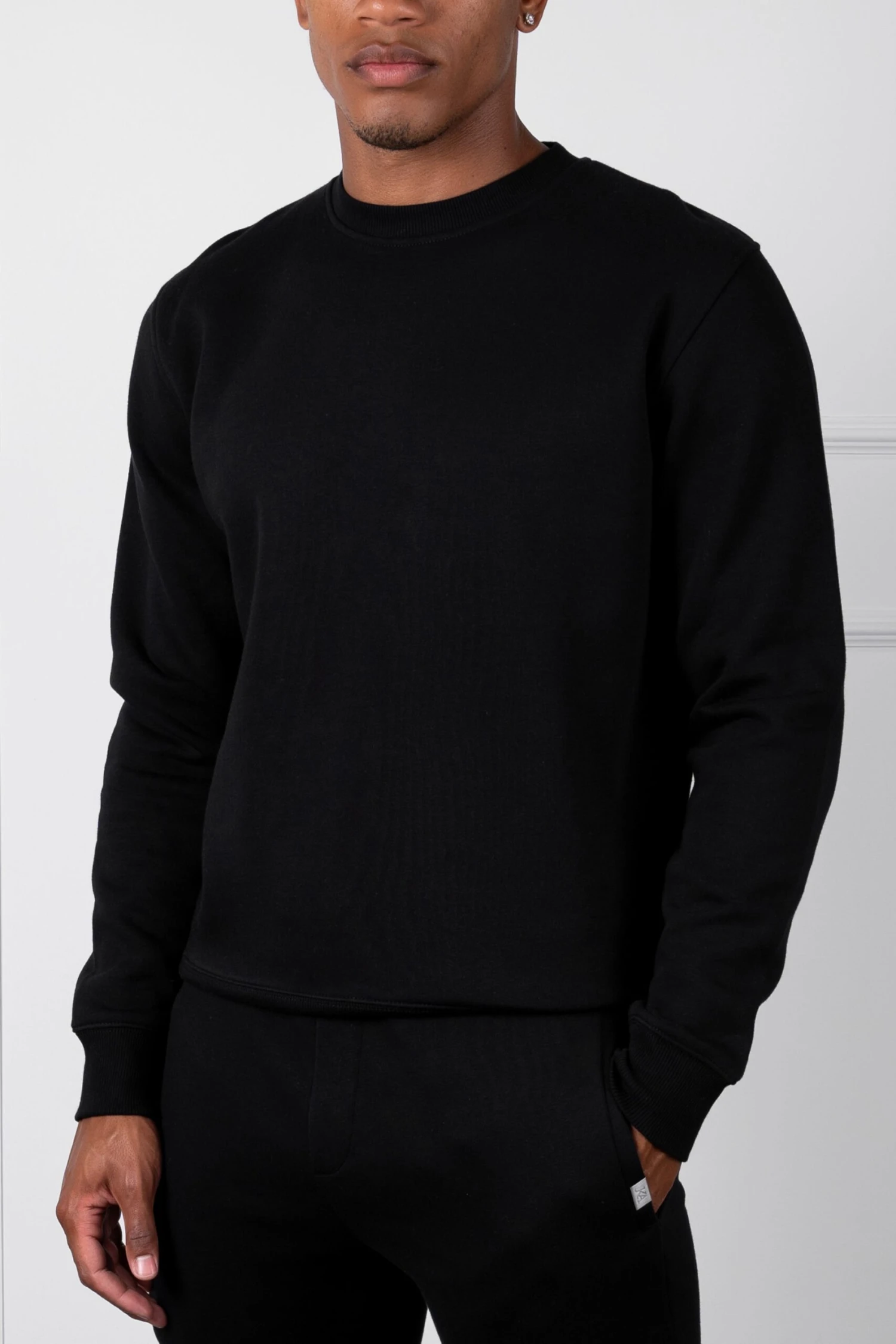 Slim Fit Crew Neck Sweatshirt - Black(Slim Fit Crew Neck Sweatshirt Black) 1 Slim Fit Crew Neck Sweatshirt - Black(Slim Fit Crew Neck Sweatshirt Black)