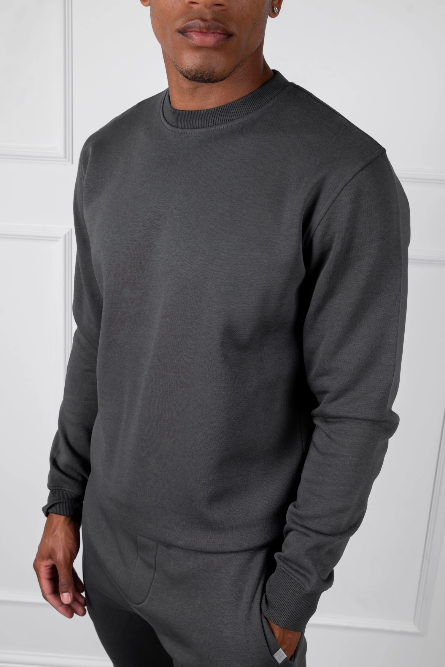 Slim Fit Crew Neck Sweatshirt - Charcoal(Slim Fit Crew Neck Sweatshirt Charcoal) 1 Slim Fit Crew Neck Sweatshirt - Charcoal(Slim Fit Crew Neck Sweatshirt Charcoal)